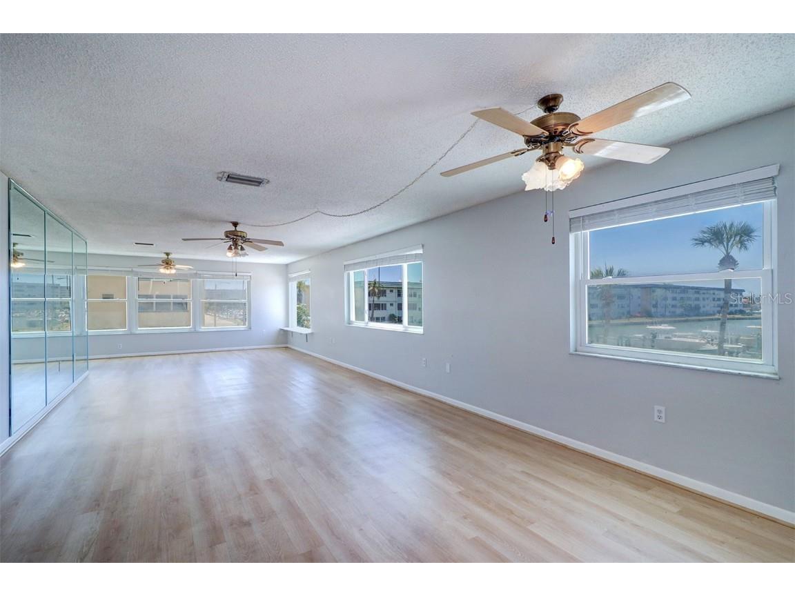 2850 59th Street S #215 Gulfport FL 33707 U8242064 image2