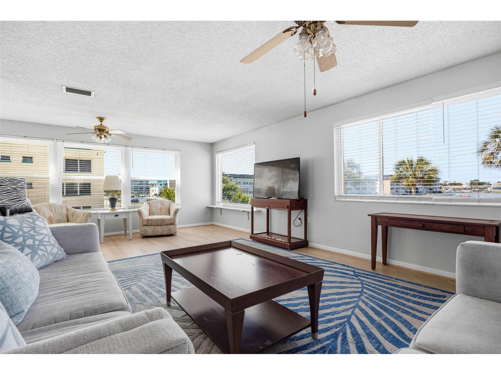 2850 59th Street S #215 Gulfport FL 33707 TB8499609 image2