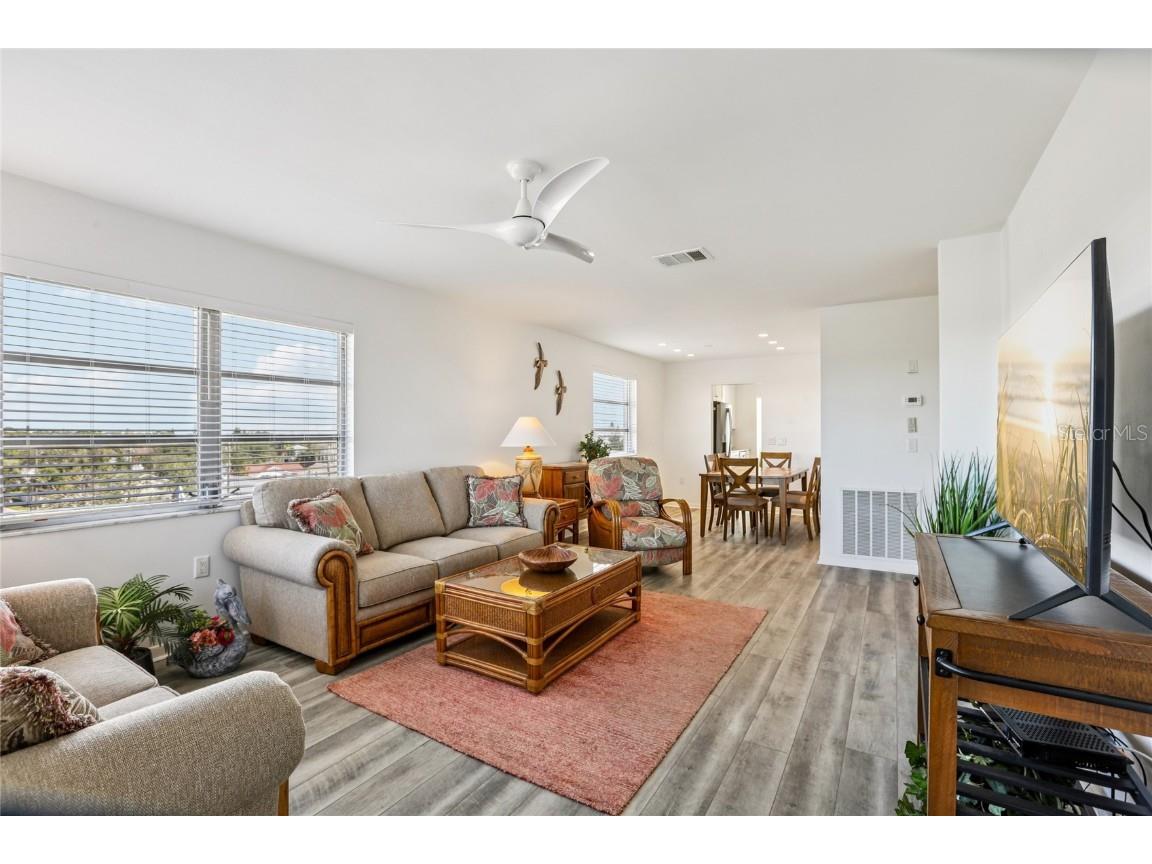 2850 59th Street S #501 Gulfport FL 33707 - BOCA CIEGA BAY TB8446287 image3