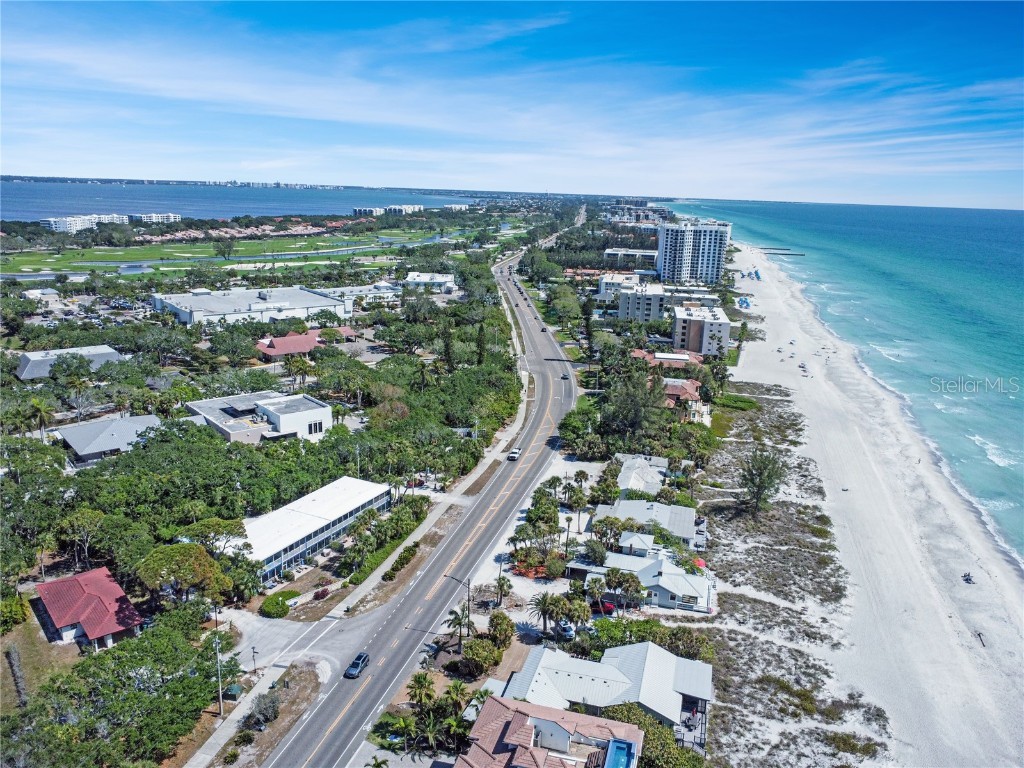 2850 Gulf Of Mexico Drive #8 Longboat Key FL 34228 A4566489 image1