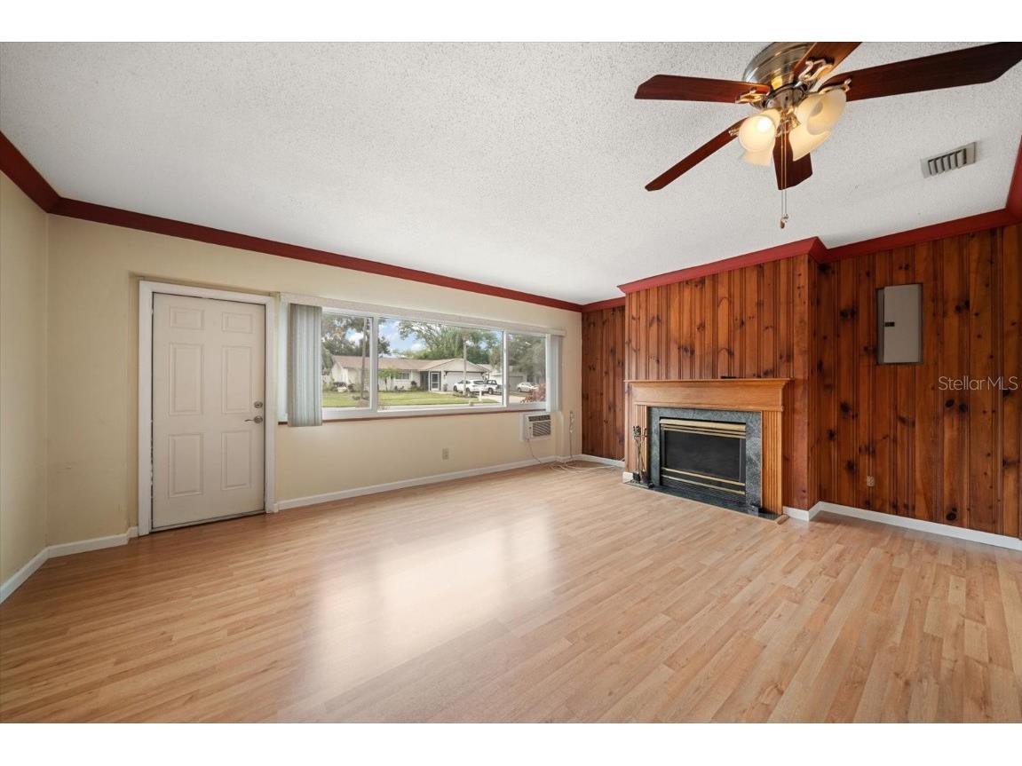 2850 Spring Lake Drive Clearwater FL 33759 TB8430383 image2