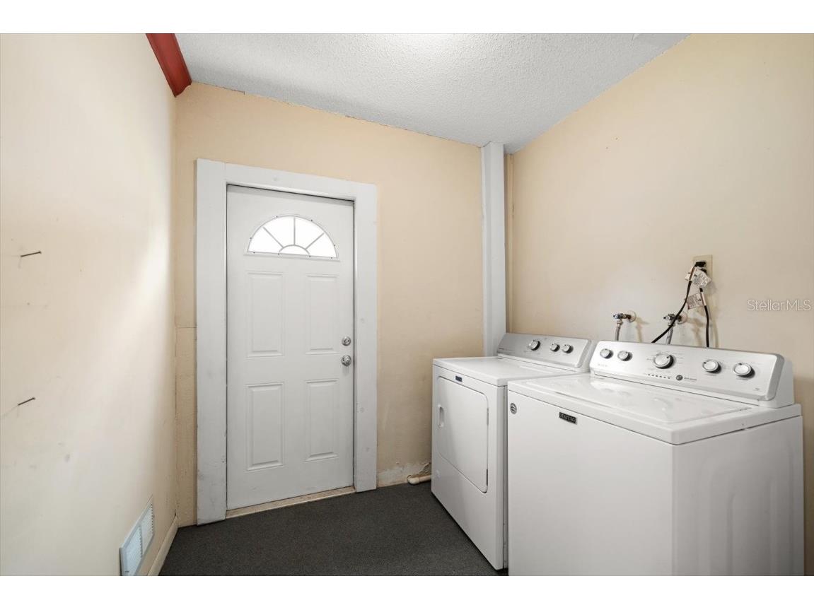 2850 Spring Lake Drive Clearwater FL 33759 TB8430383 image5