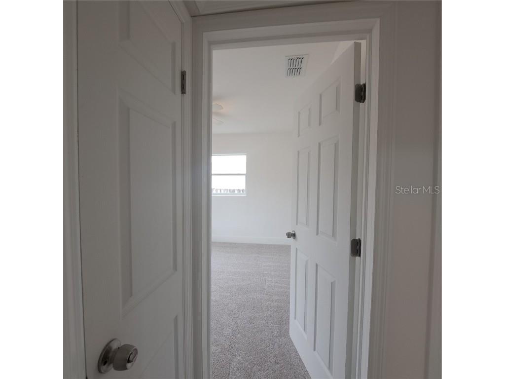 2851 28th Avenue N Saint Petersburg FL 33713 TB8454664 image15