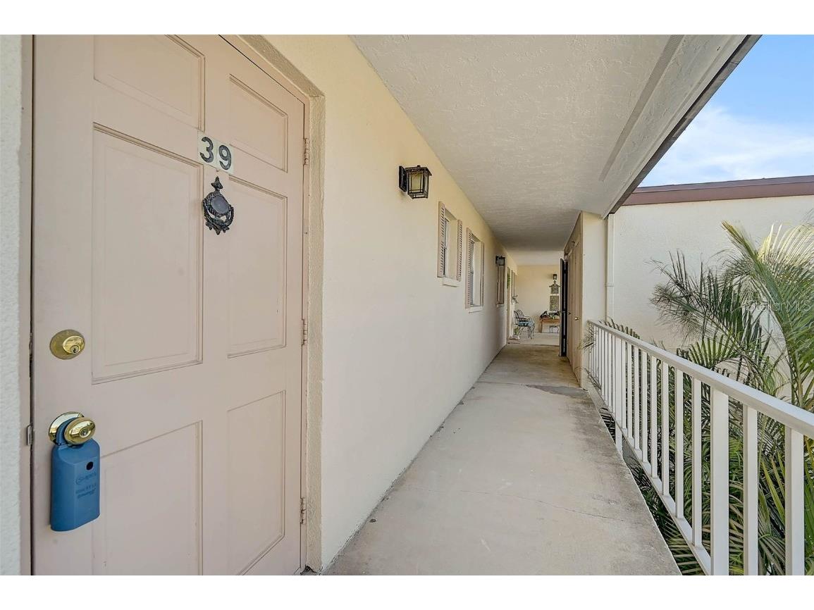 2851 Swifton Drive #39 Sarasota FL 34231 A4677018 image7