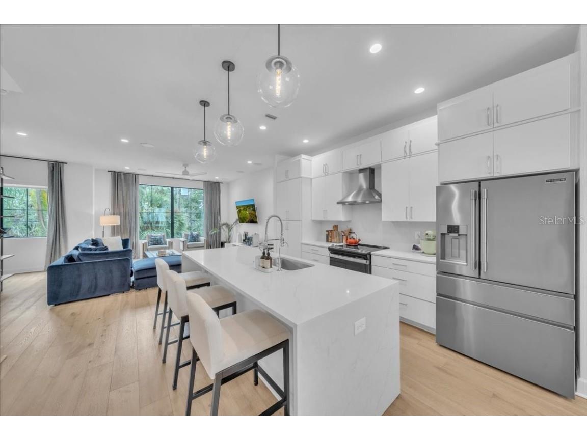 2851 W Gandy Boulevard #3 Tampa FL 33611 TB8436625 image3