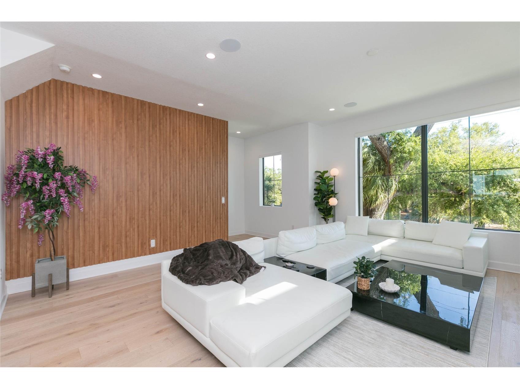 2851 W Gandy Boulevard #5 Tampa FL 33611 TB8501803 image4