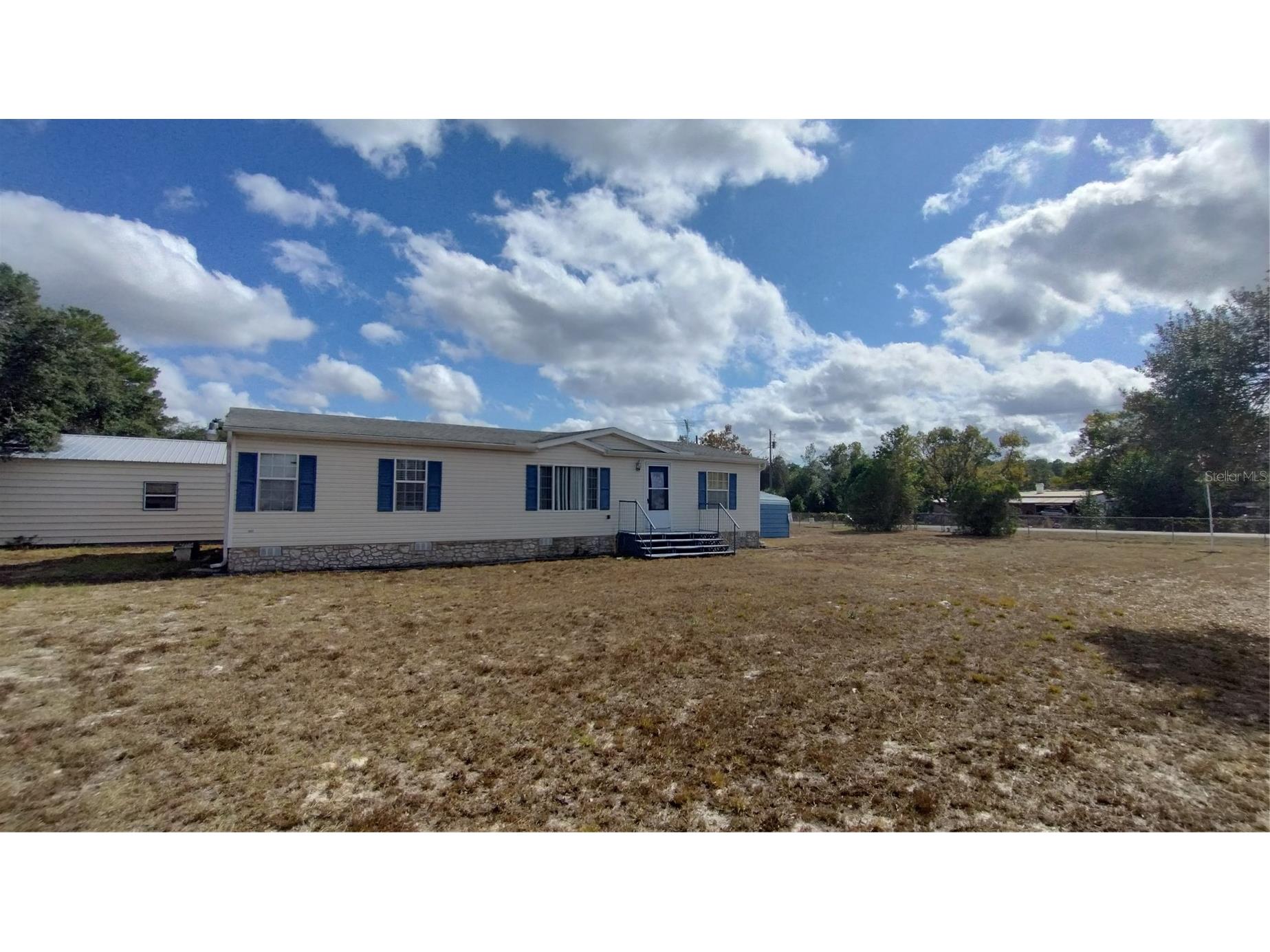 28515 Poinsettia Avenue Paisley FL 32767 V4946970 image1