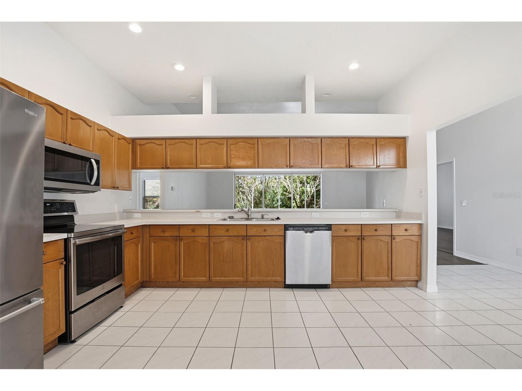 28516 Hanging Moss Loop Wesley Chapel FL 33543 O6372936 image6