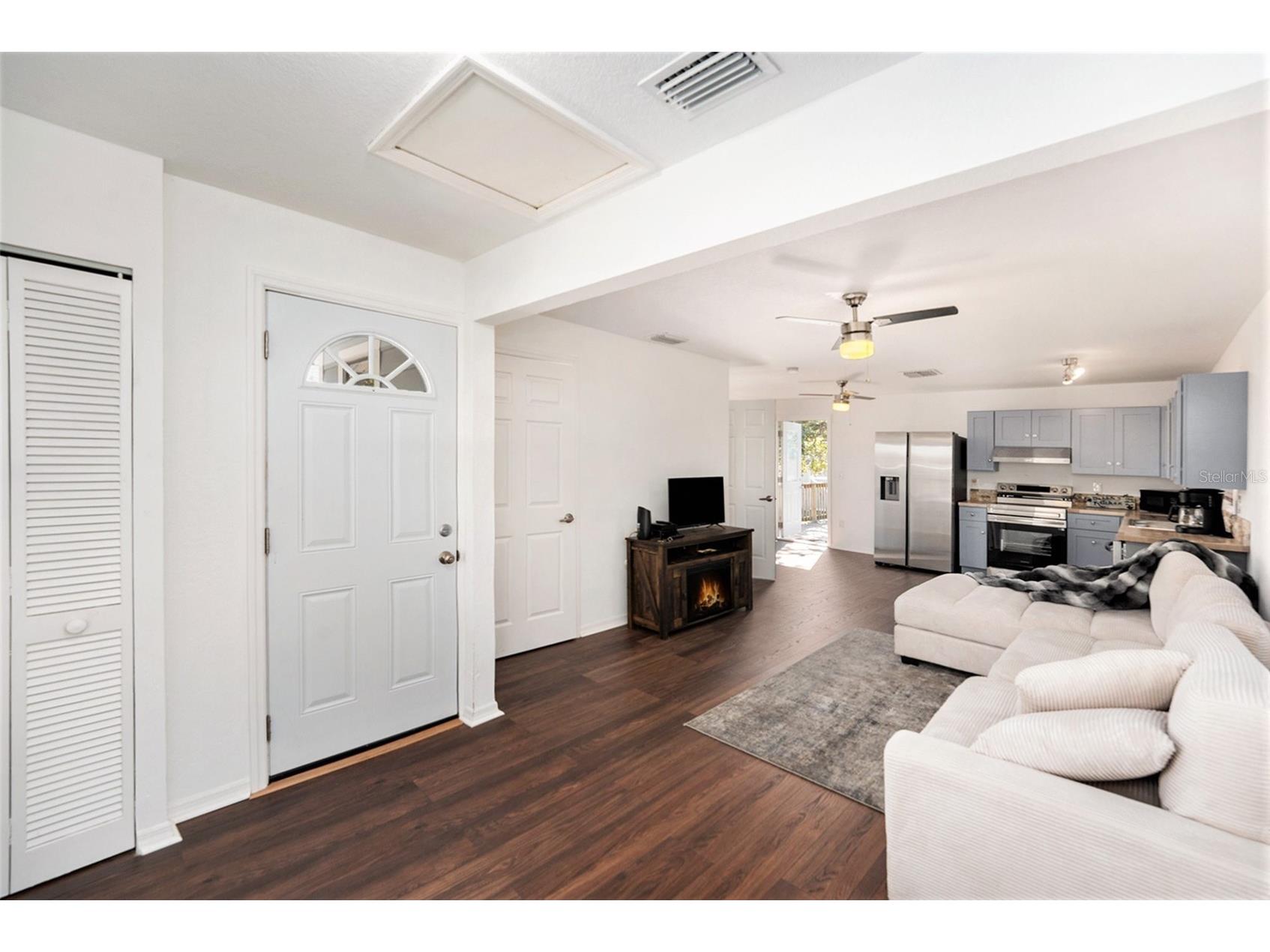 2852 59th Avenue N Saint Petersburg FL 33714 TB8451023 image6