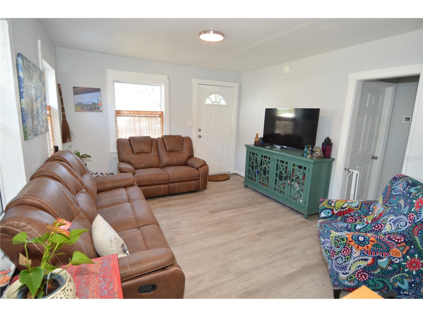 2852 60th Avenue N Saint Petersburg FL 33714 TB8493238 image11