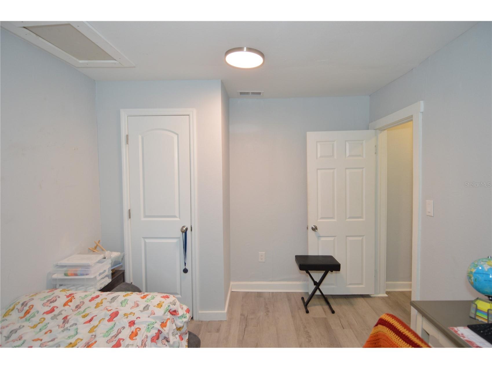2852 60th Avenue N Saint Petersburg FL 33714 TB8493238 image18