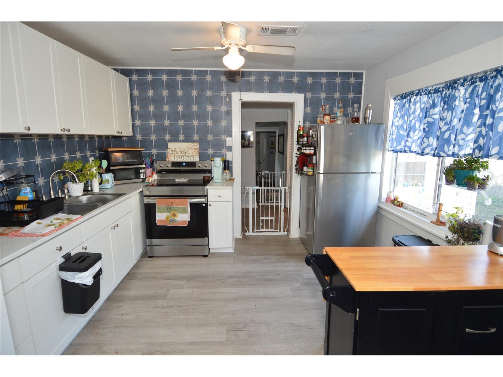 2852 60th Avenue N Saint Petersburg FL 33714 TB8493238 image5