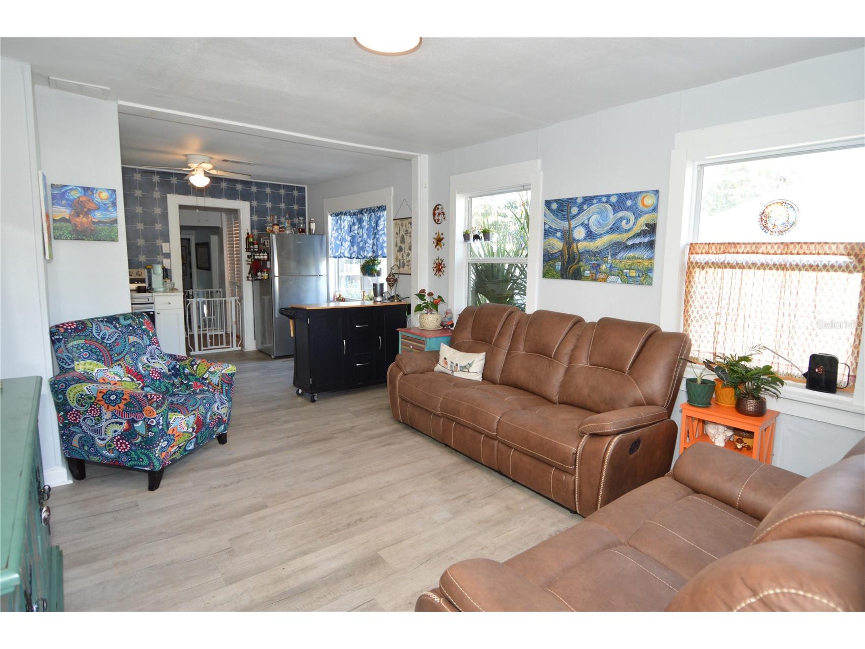 2852 60th Avenue N Saint Petersburg FL 33714 TB8493238 image7