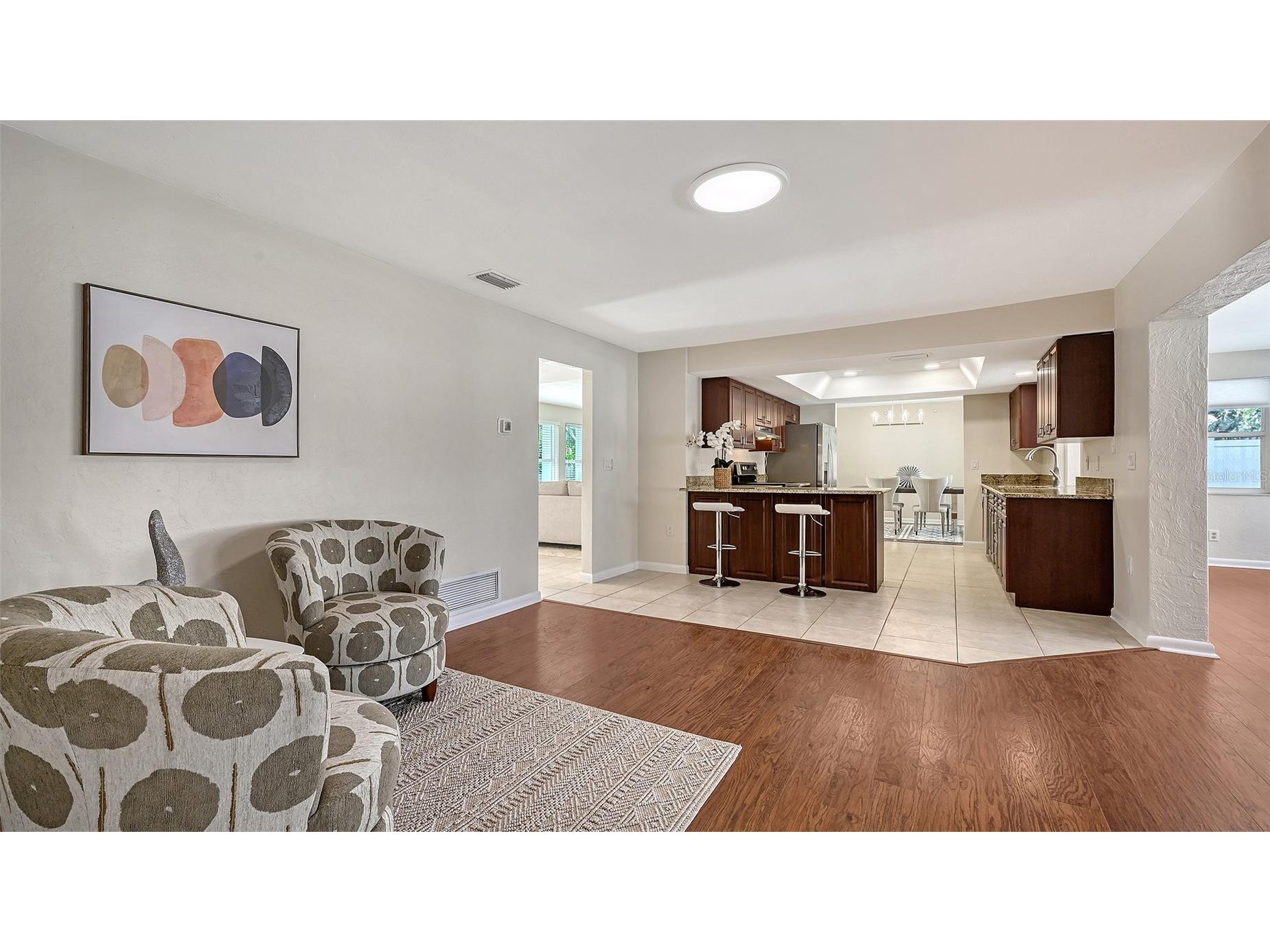 2852 Captiva Drive Sarasota FL 34231 A4661671 image12