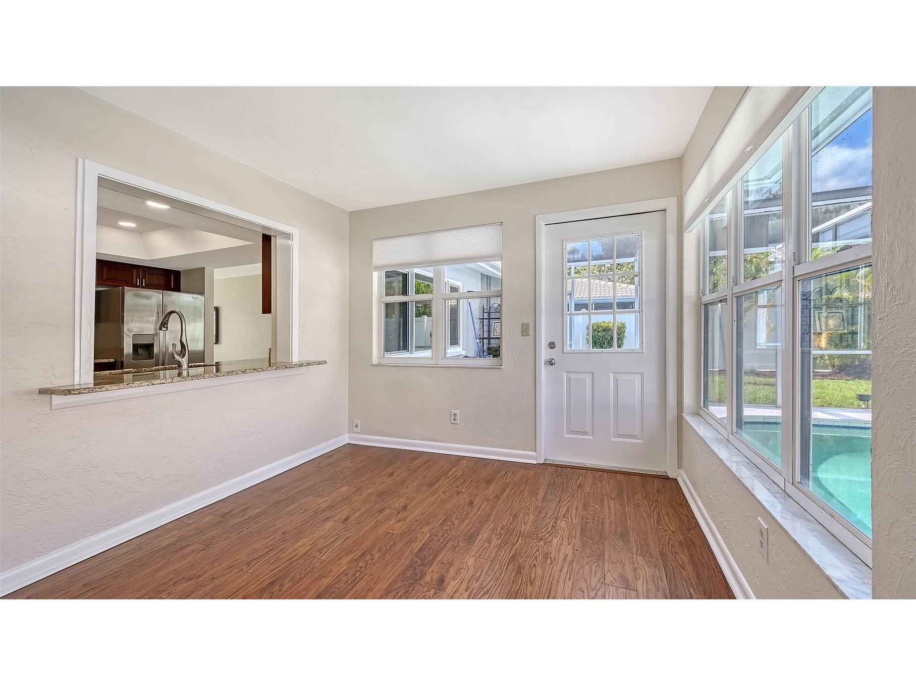 2852 Captiva Drive Sarasota FL 34231 A4661671 image14