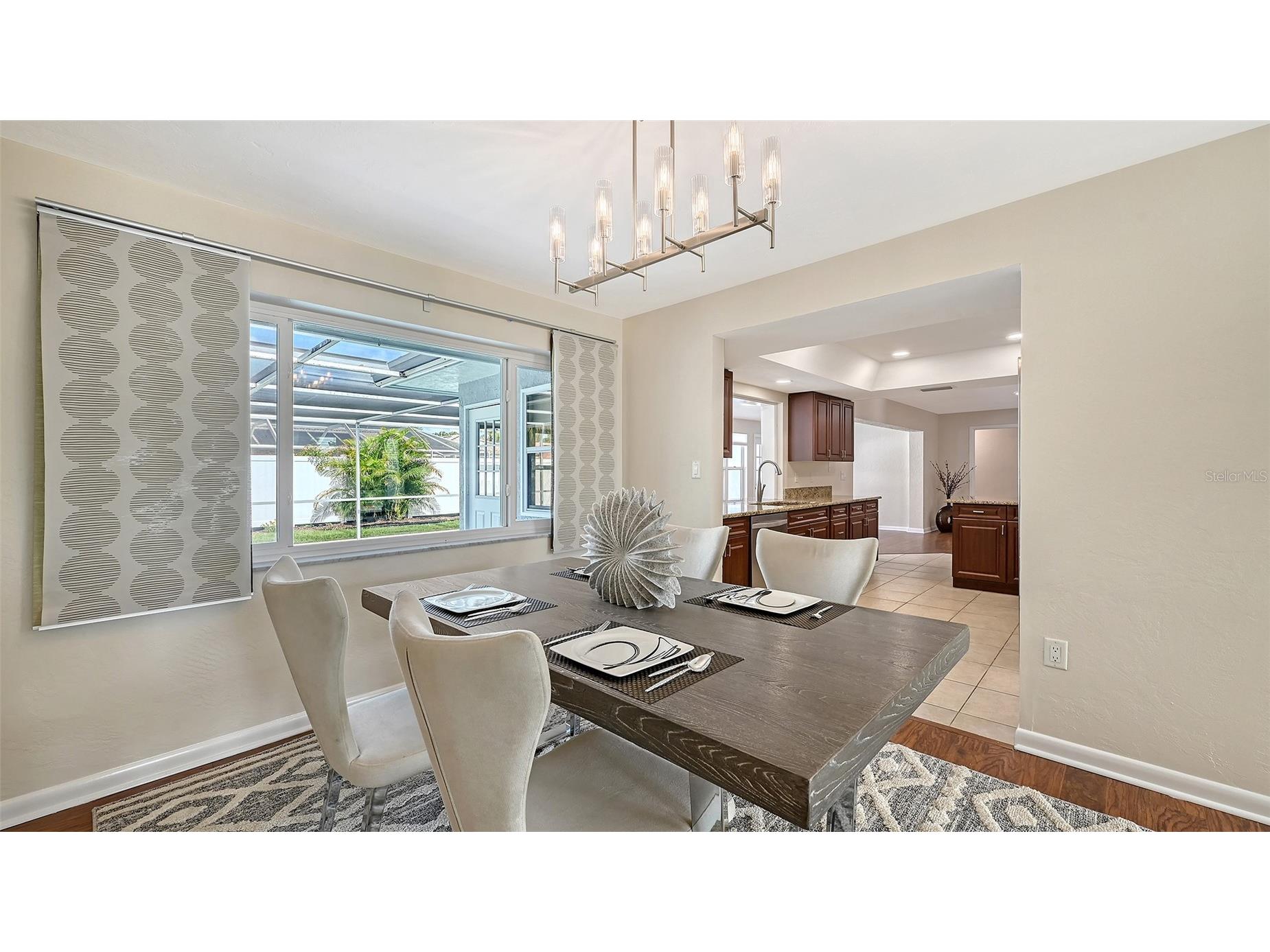 2852 Captiva Drive Sarasota FL 34231 A4661671 image8