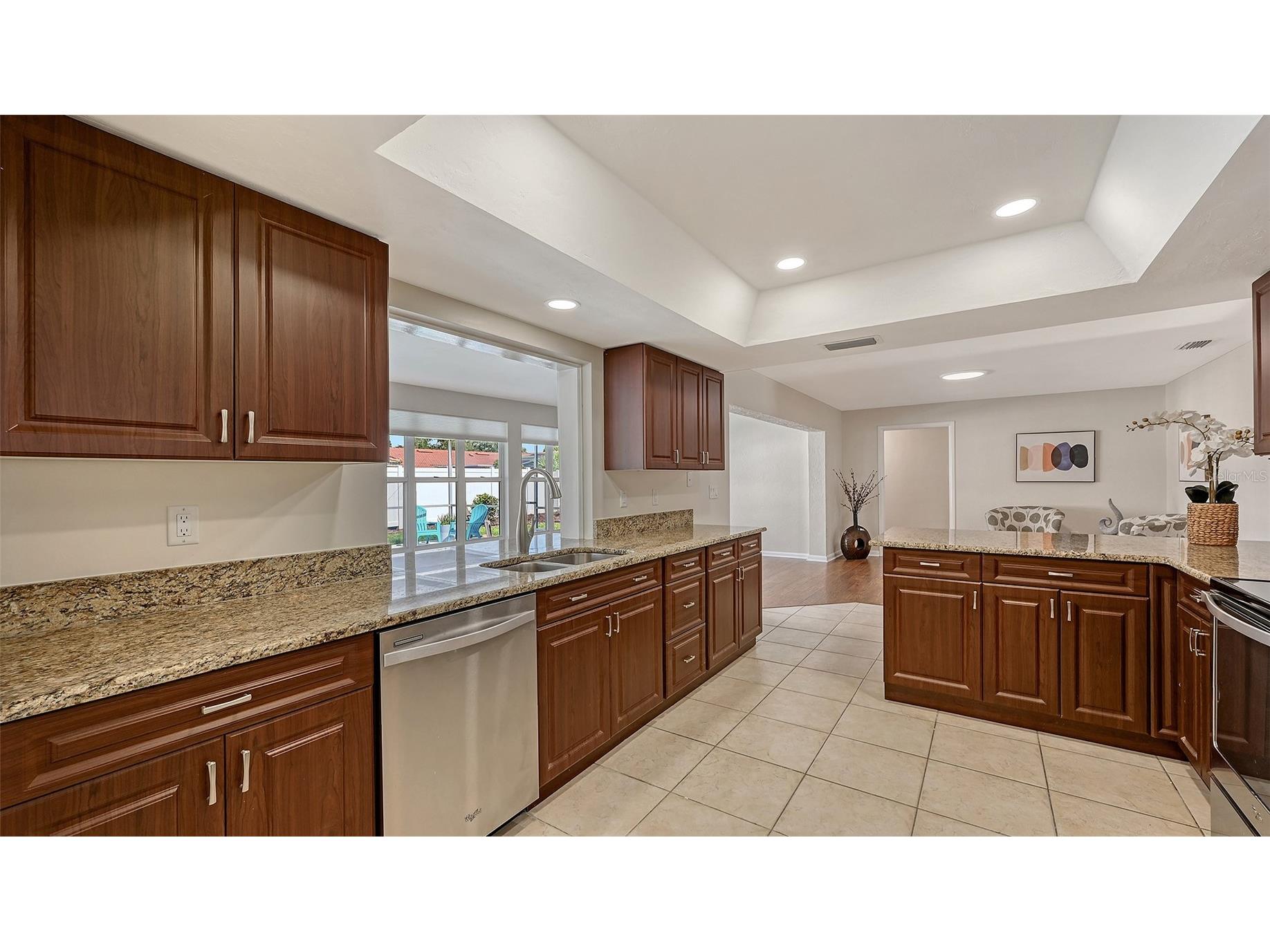2852 Captiva Drive Sarasota FL 34231 A4661671 image9