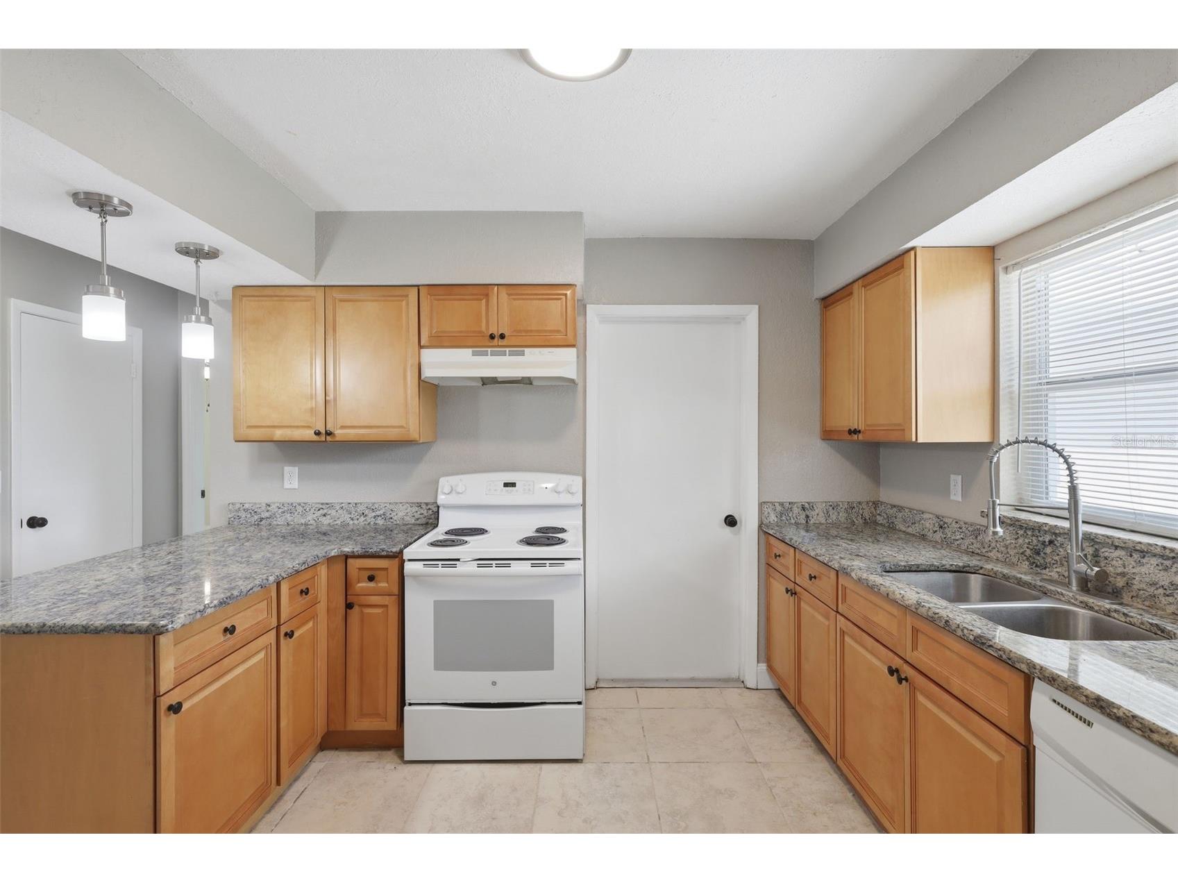 2852 English Drive Deltona FL 32738 V4949527 image11