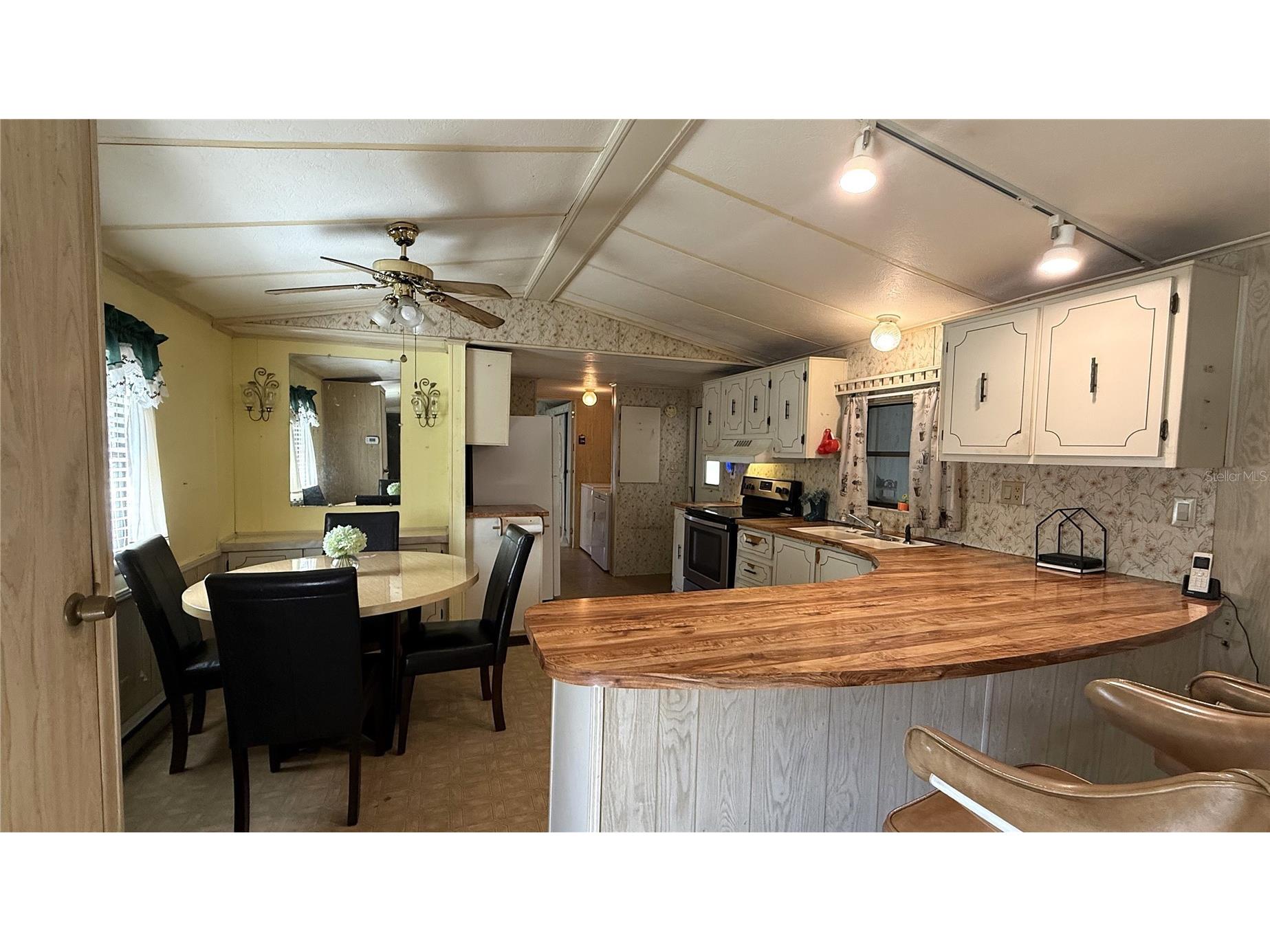 28520 Holly Avenue Paisley FL 32767 O6396426 image8
