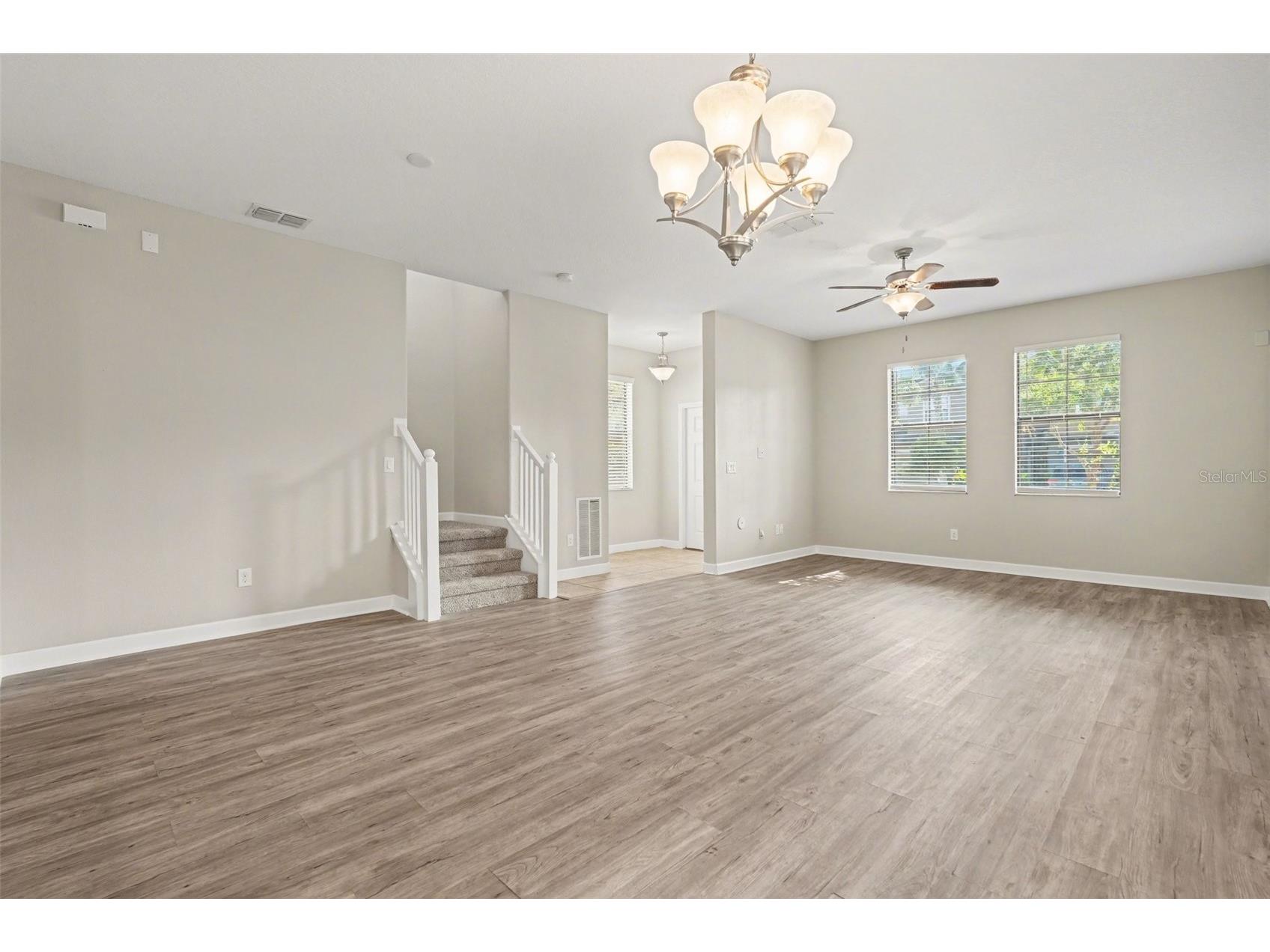 28522 E Pleasant Bay Loop Wesley Chapel FL 33543 O6402831 image4