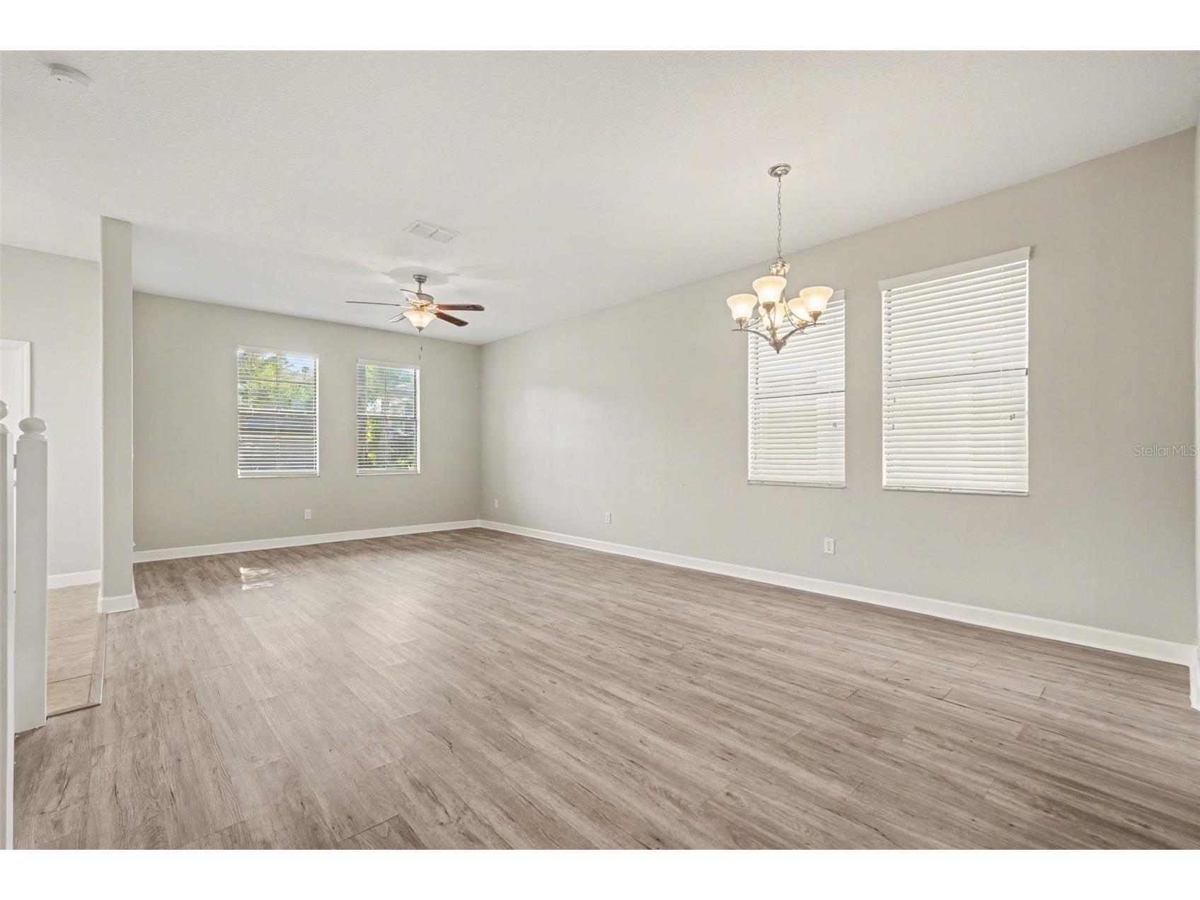 28522 E Pleasant Bay Loop Wesley Chapel FL 33543 O6402831 image5