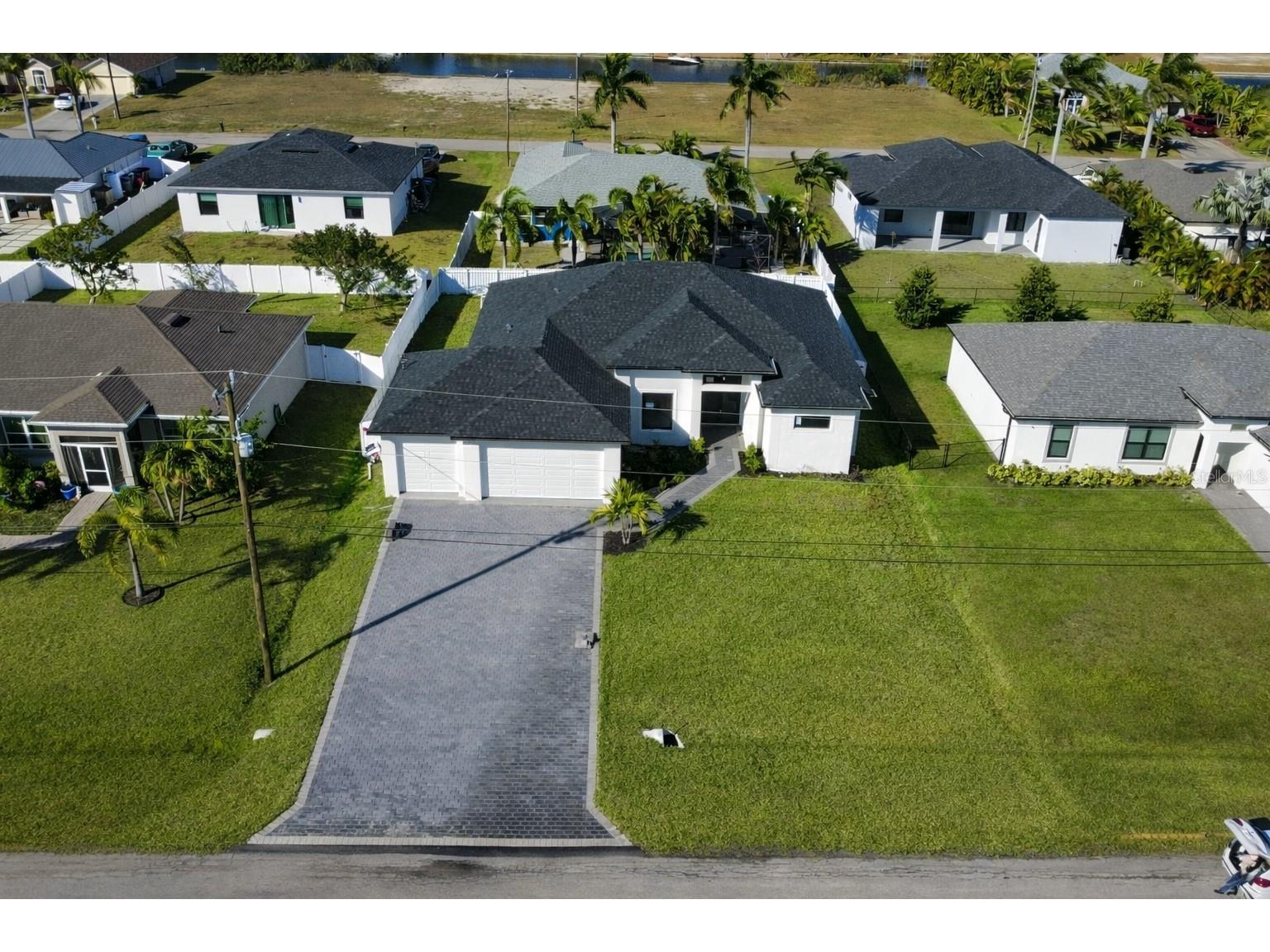 2853 NW 3rd Street Cape Coral FL 33993 C7526206 image1