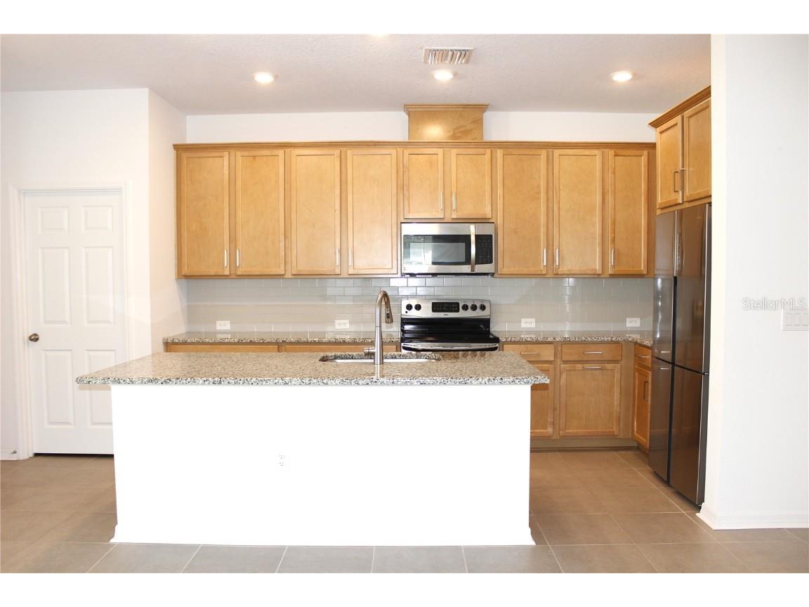 28547 Hillcrest Valley Boulevard Wesley Chapel FL 33543 TB8388801 image10