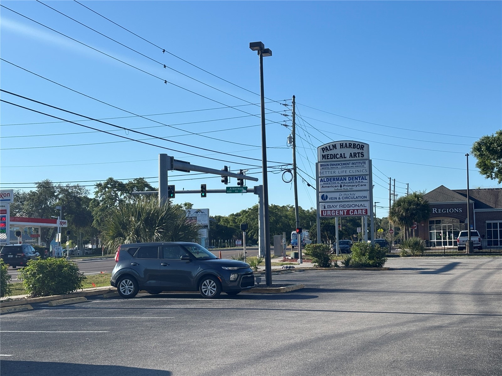 2855 Alt 19 Palm Harbor FL 34683 TB8374398 image4