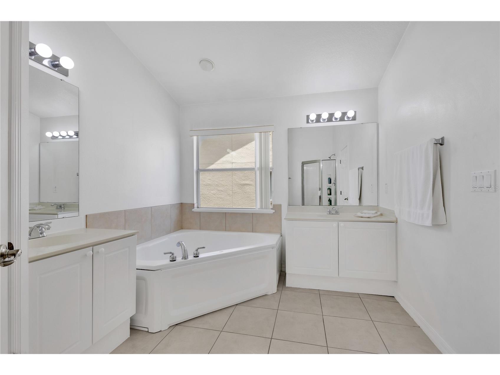 2855 Club Cortile Circle Kissimmee FL 34746 S5146142 image10