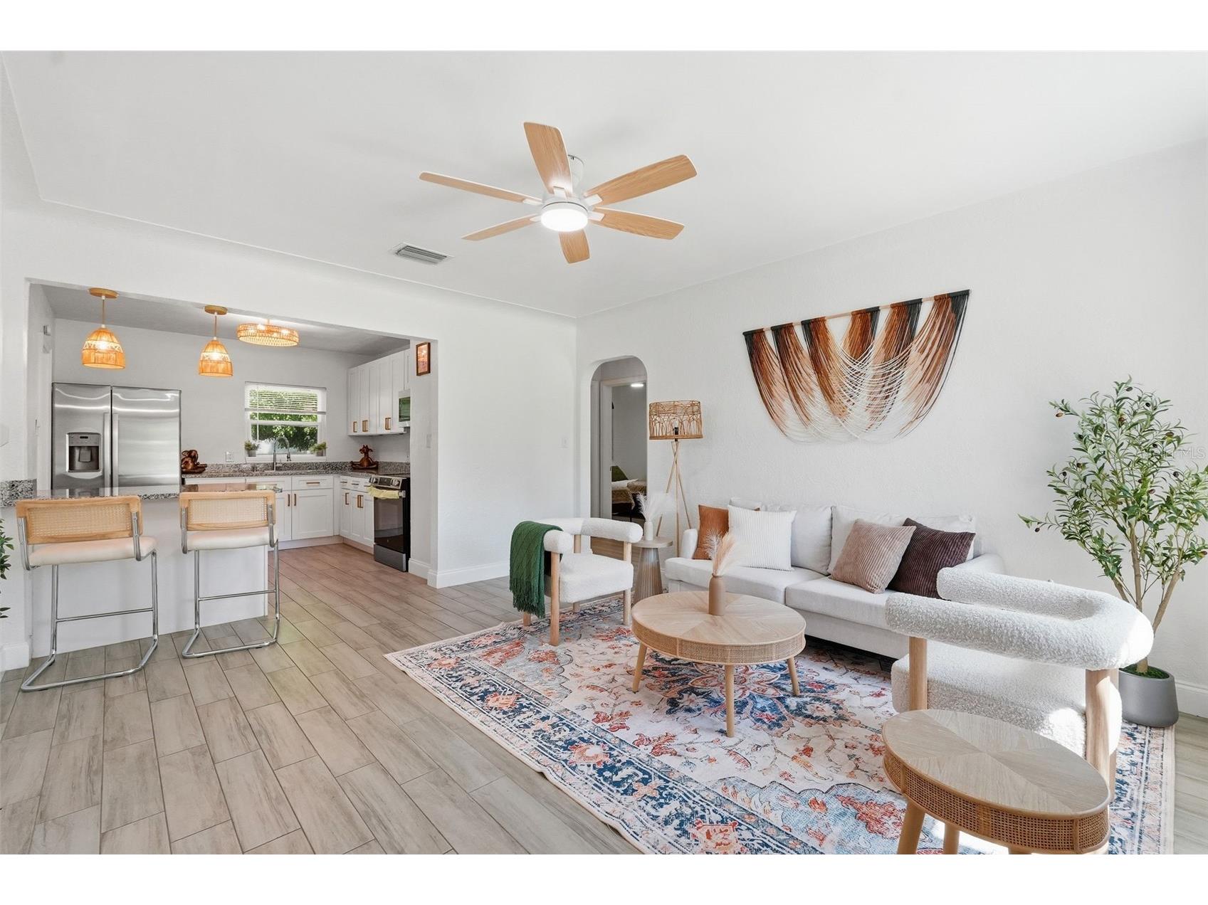 2855 Valencia Way S Saint Petersburg FL 33705 TB8509887 image2