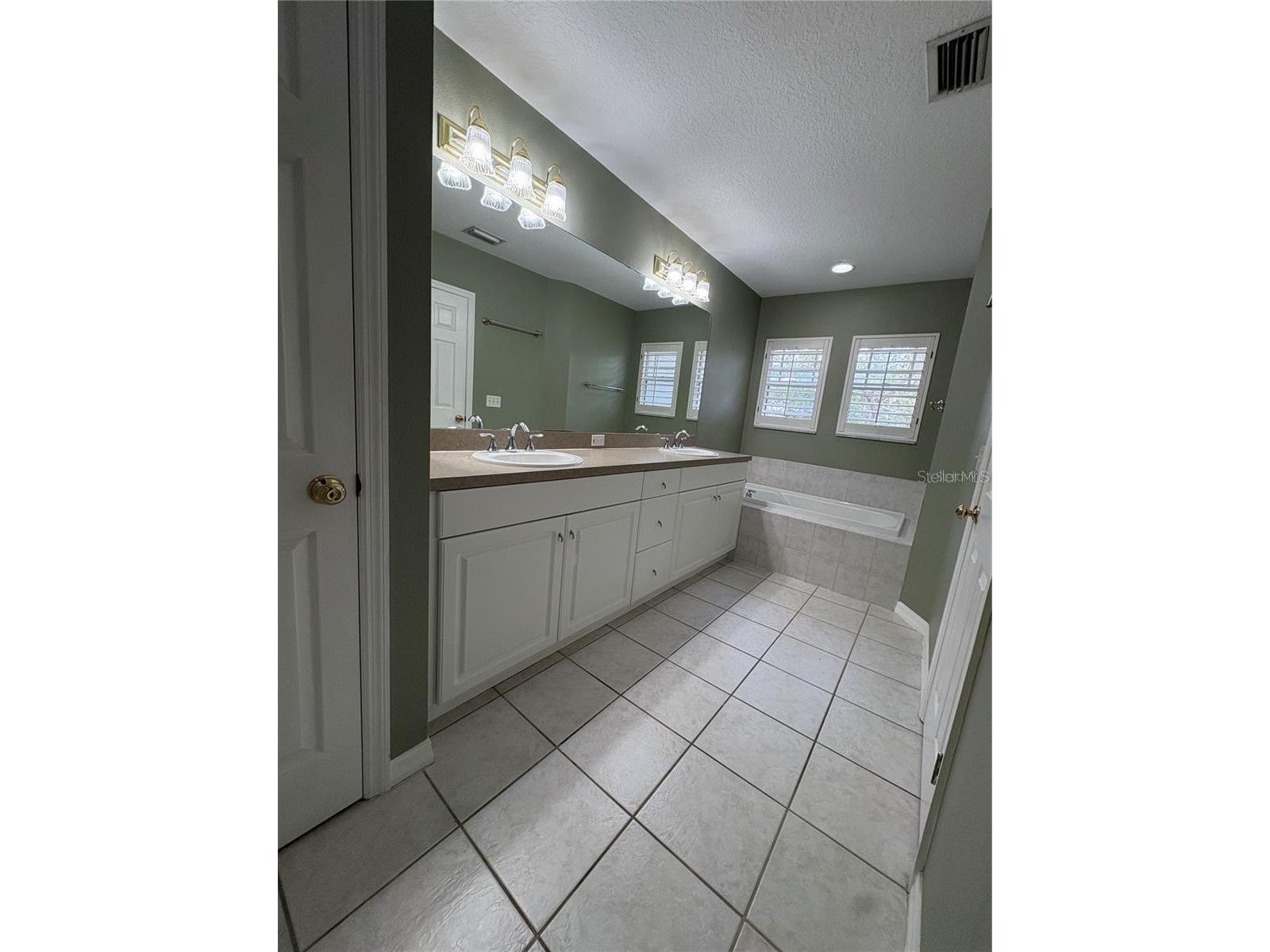 2856 Bayshore Trails Drive Tampa FL 33611 TB8500337 image15