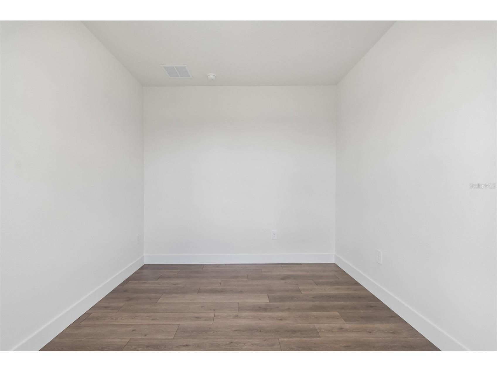 2856 Marrakesh Lane Sarasota FL 34234 TB8487205 image3