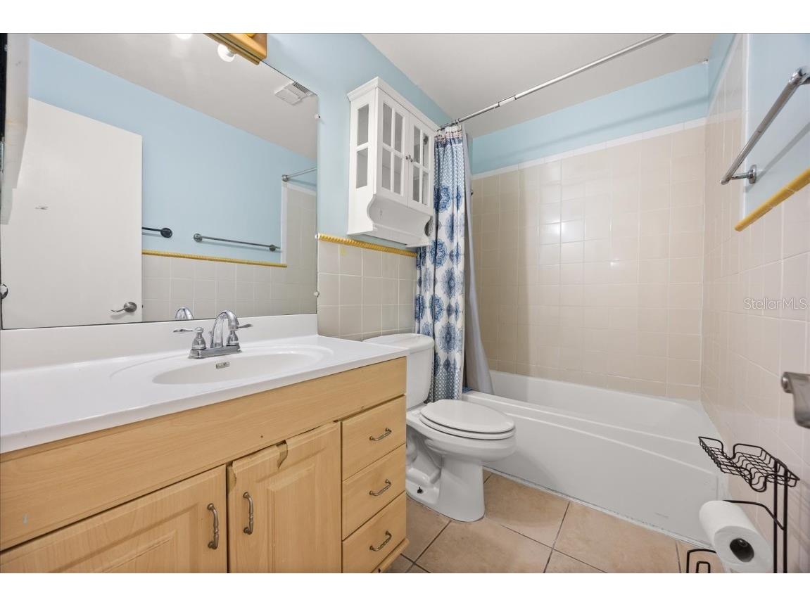 2858 N Powers Drive #123 Orlando FL 32818 O6347166 image17