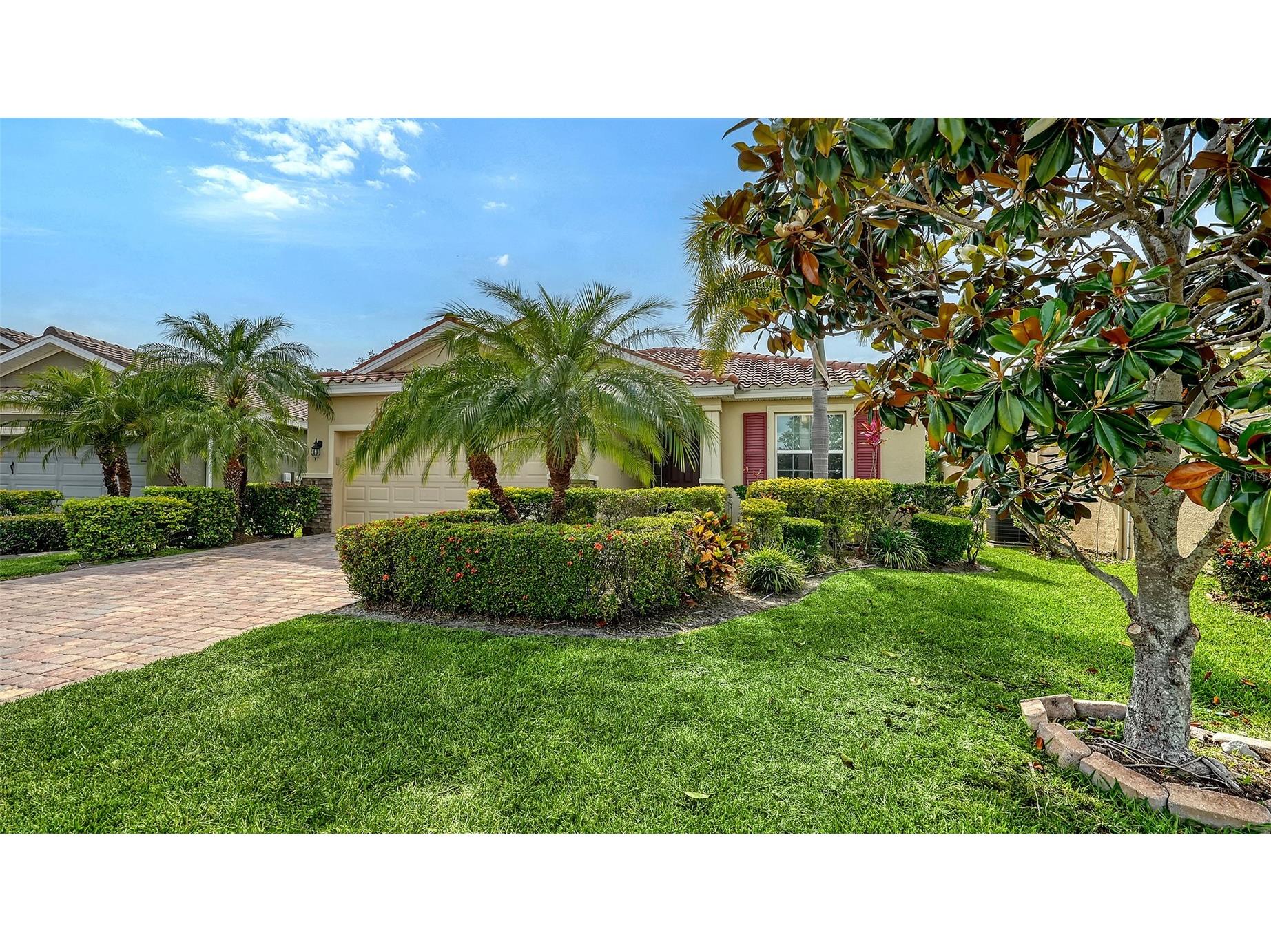 2858 Oriole Drive Sarasota FL 34243 A4692502 image1