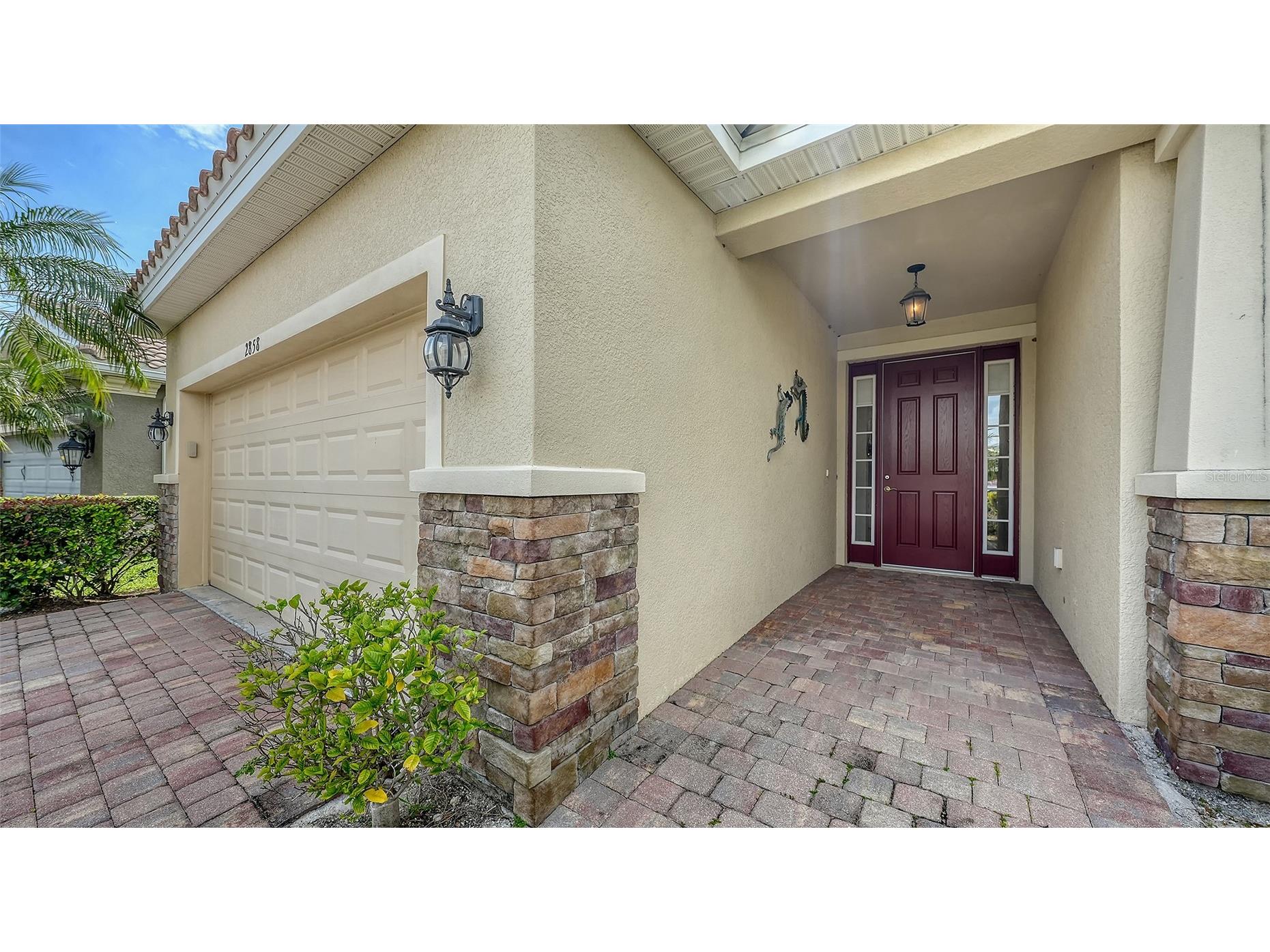 2858 Oriole Drive Sarasota FL 34243 A4692502 image2