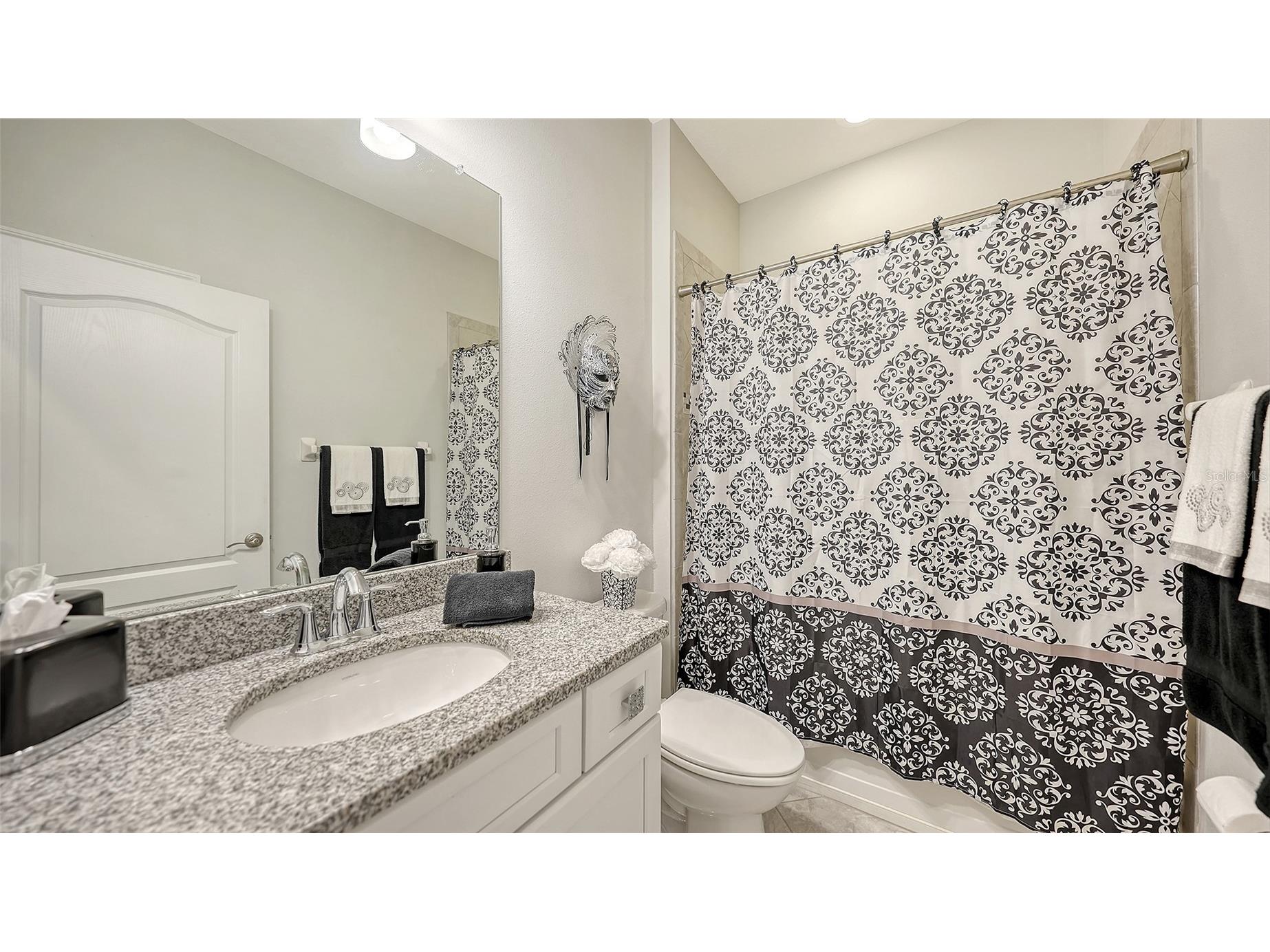 2858 Oriole Drive Sarasota FL 34243 A4692502 image23