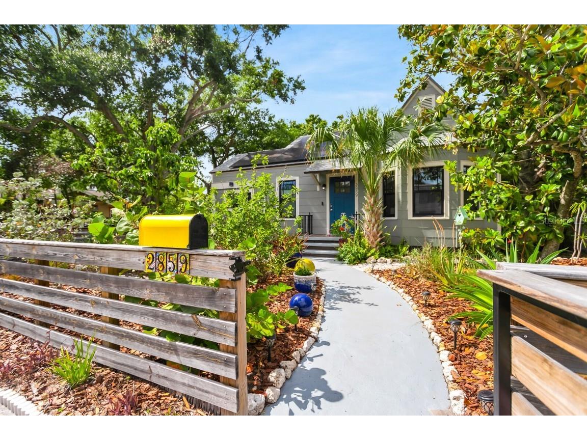 2859 Dartmouth Avenue N Saint Petersburg FL 33713 TB8385813 image1