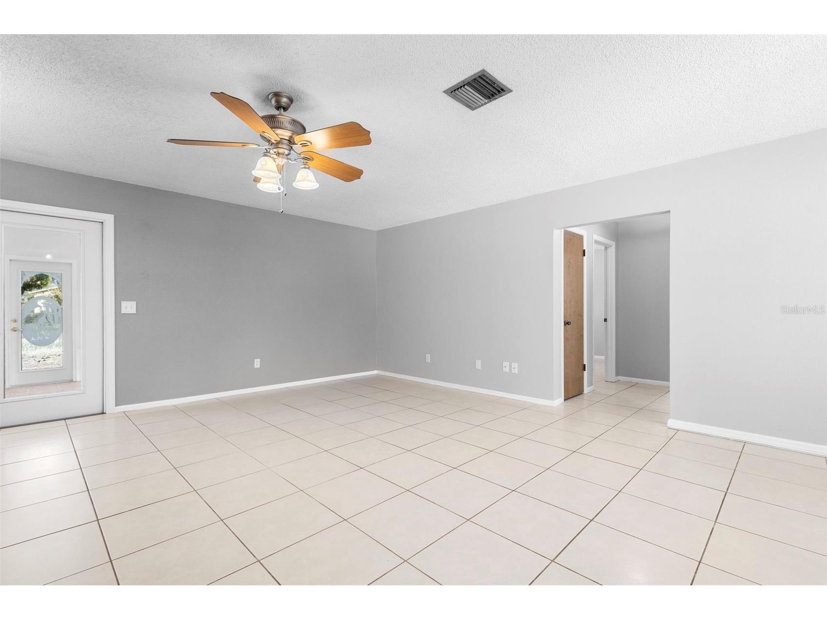 286 Valencia Road Debary FL 32713 V4947163 image5