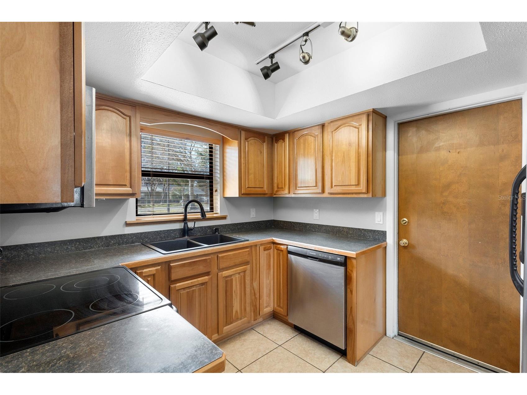 286 Valencia Road Debary FL 32713 V4947163 image9