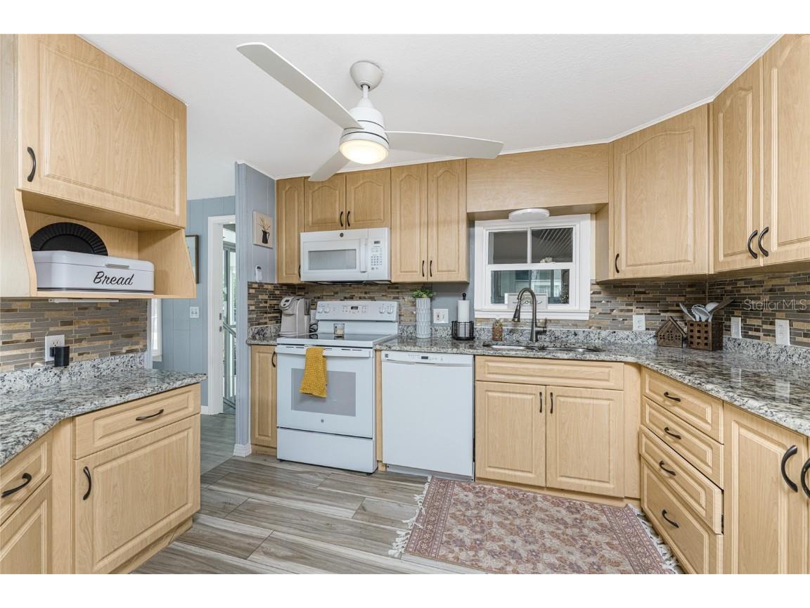 2860 Penguin Lane Englewood FL 34224 D6145084 image10