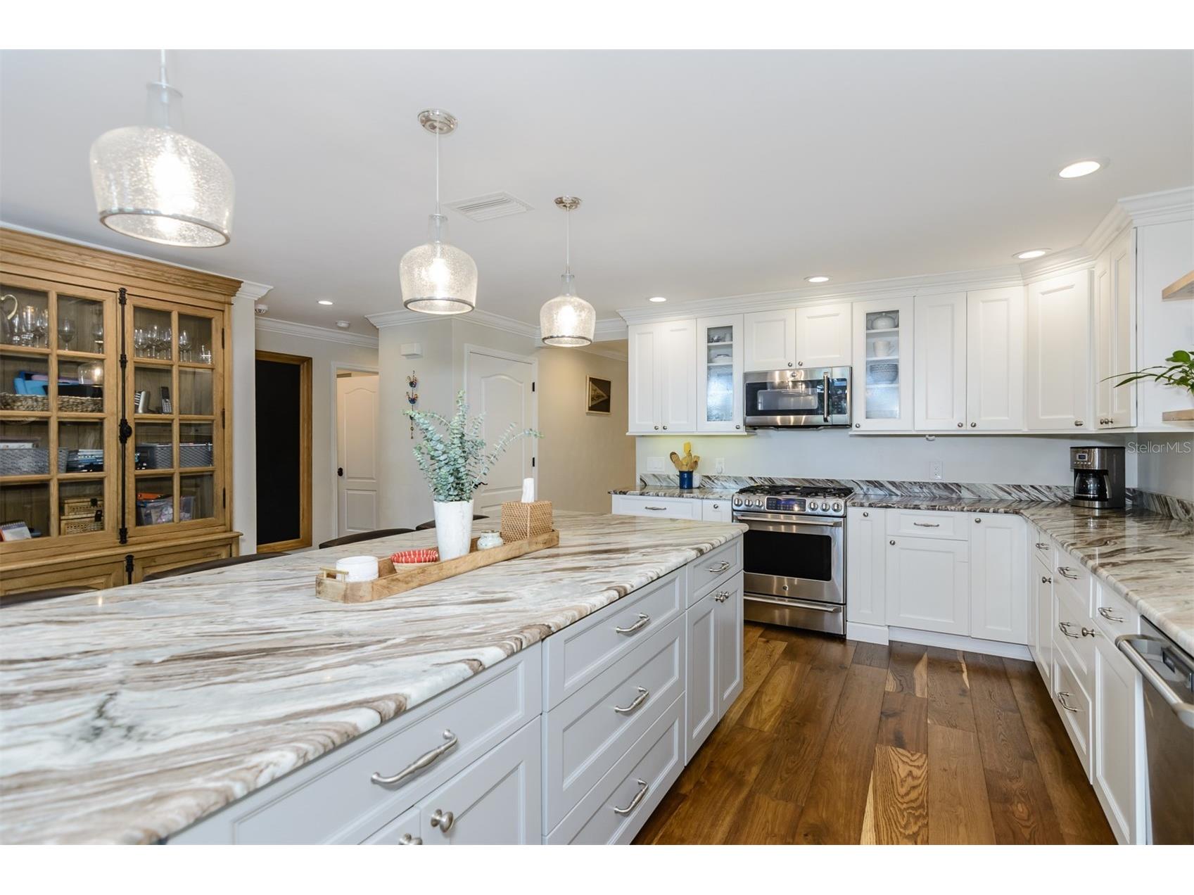 2860 Quail Hollow Road W Clearwater FL 33761 - LAKE ON #5 PINE COURSE TB8520420 image22