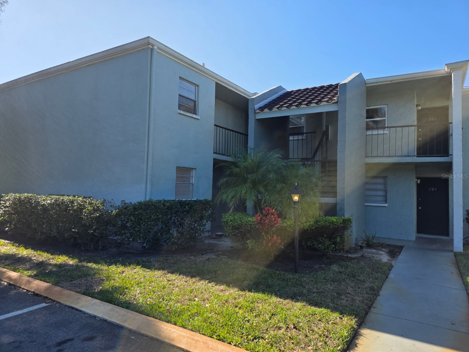 2860 Somerset Park Drive #103 Tampa FL 33613 TB8456780 image1