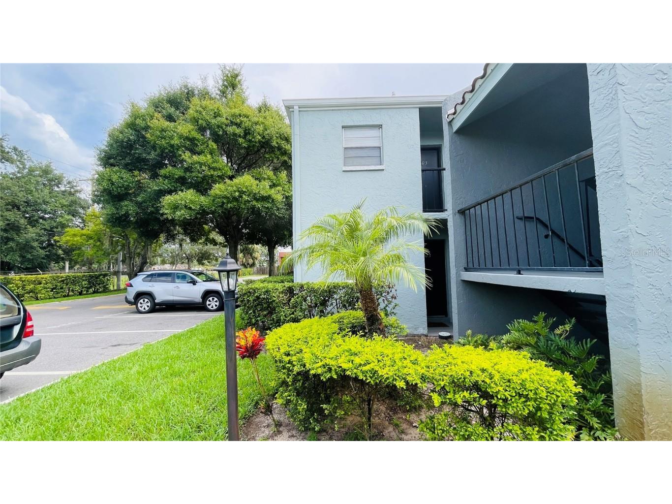 2860 Somerset Park Drive #203 Tampa FL 33613 O6131034 image1