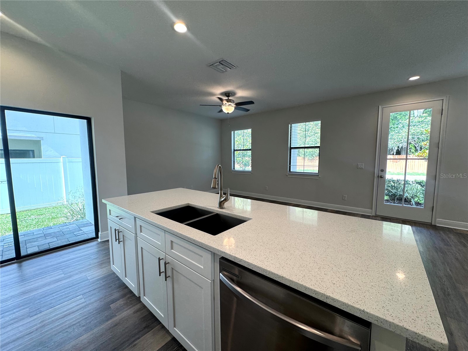 2861 Mayer Street Orlando FL 32806 O6421812 image12
