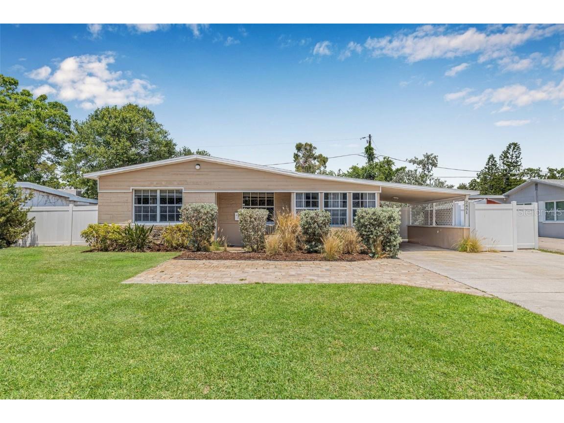 2861 Pinellas Point Drive S Saint Petersburg FL 33712 TB8395025 image1