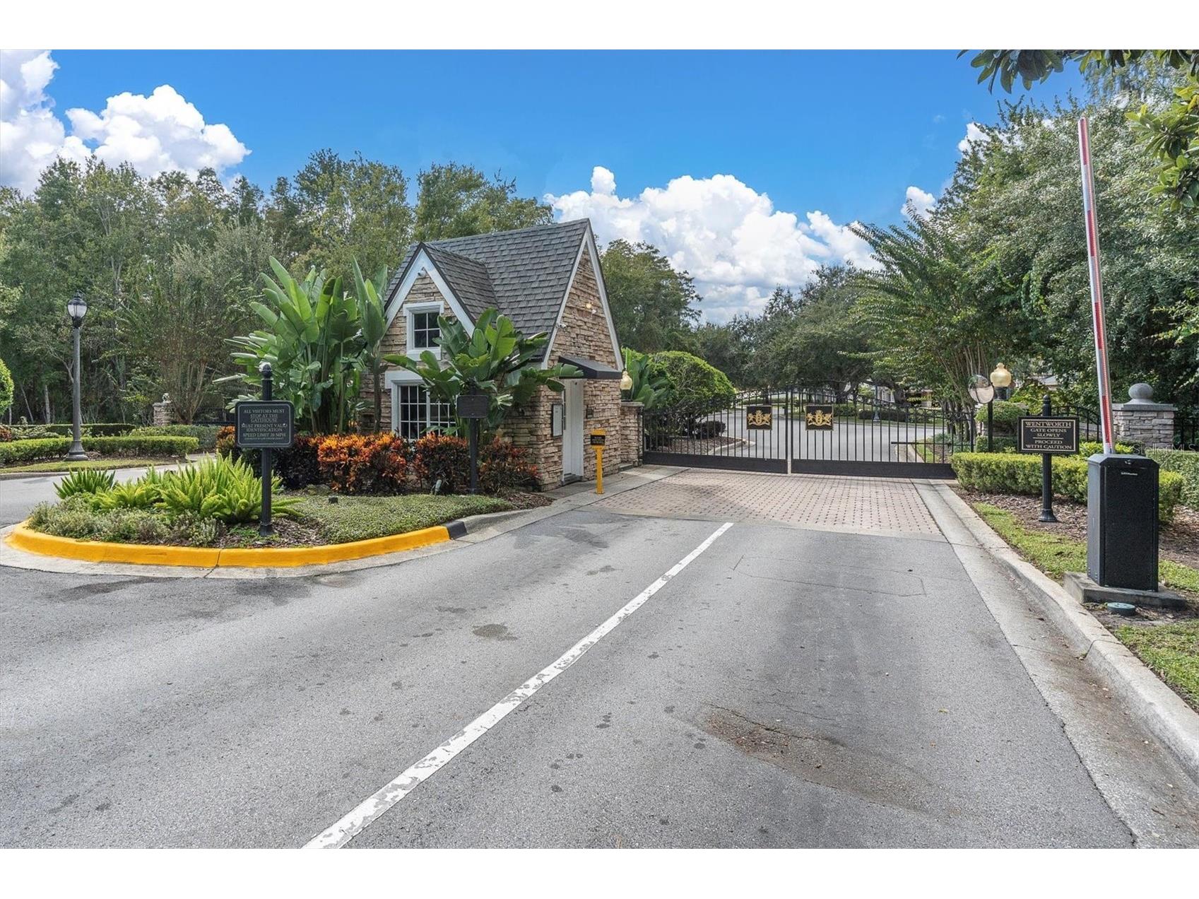 2861 Roehampton Close Tarpon Springs FL 34688 W7879852 image78