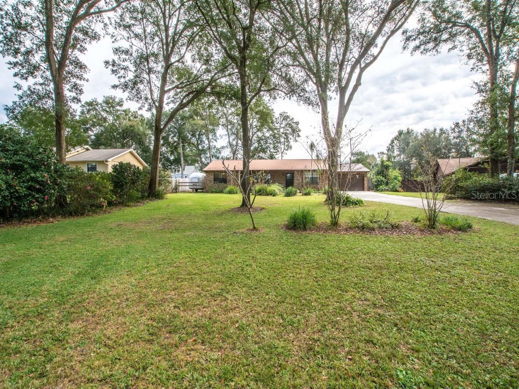 2865 Alameda Del Norte Eustis FL 32726 - East Crooked Lake G5063438 image1