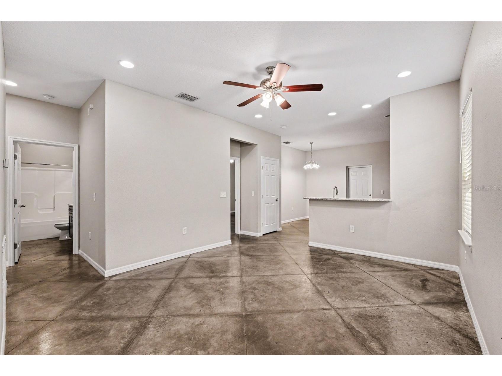 2865 Whispering Trails Drive Winter Haven FL 33884 O6418851 image4