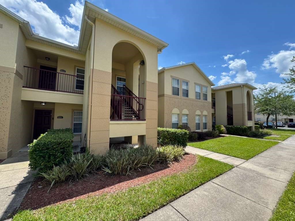 2866 Club Cortile Circle #B Kissimmee FL 34746 O6392417 image1