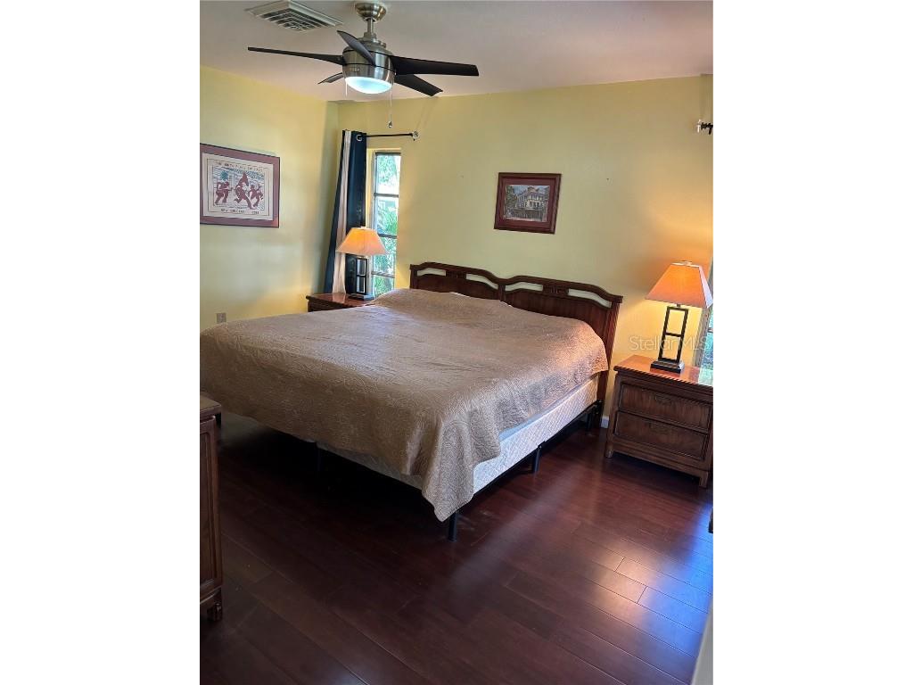 2866 E Rainbow Circle Sarasota FL 34231 A4668834 image10